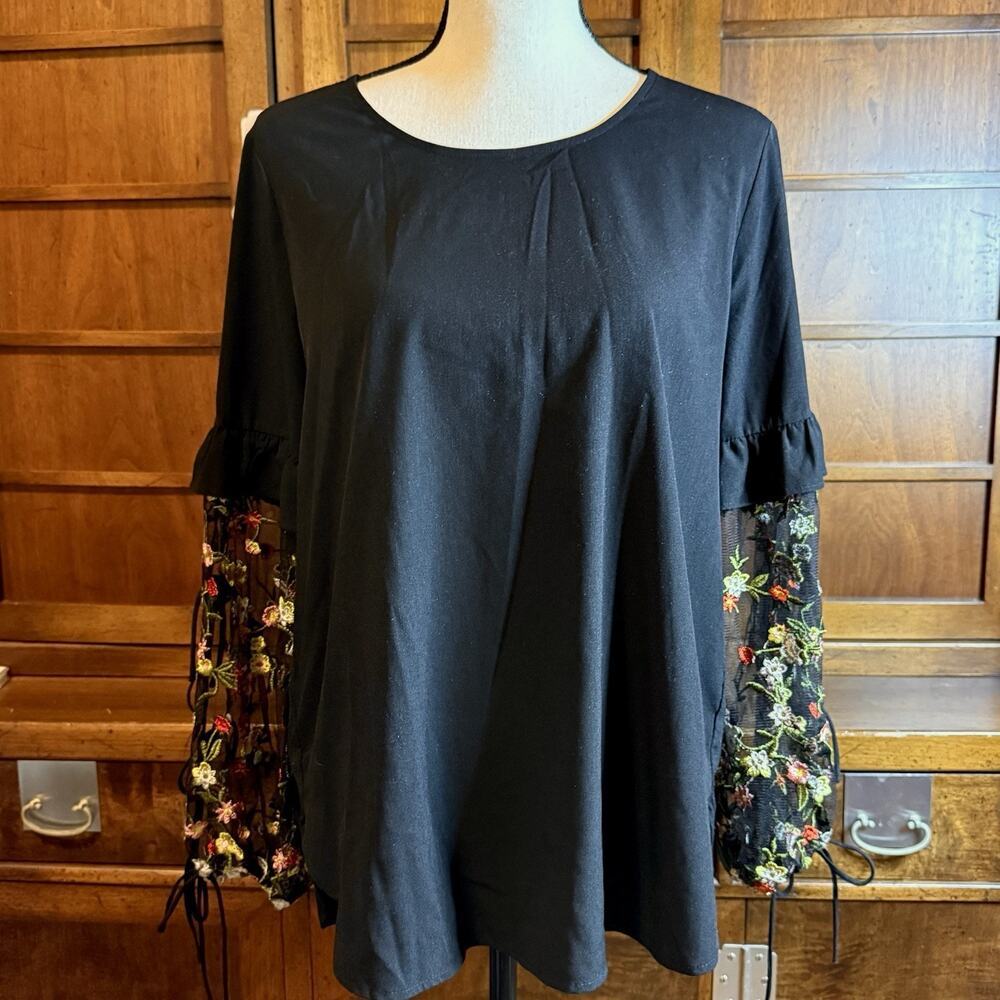 Pleione Womens Black Floral Embroidery Mesh Sleeve Blouse Small Relaxed Fit Top